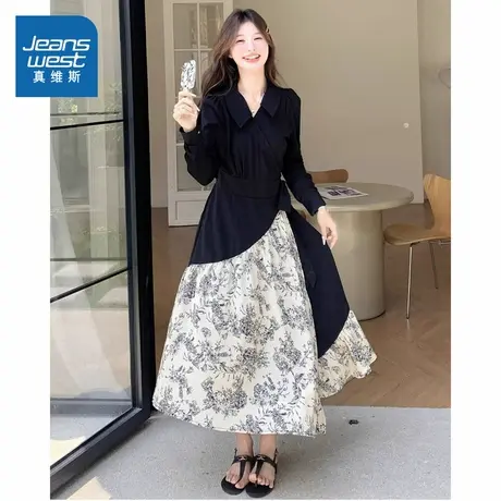 V7真维斯女装2025春季新款 小个子收腰V领设计感水墨印花连衣裙女图片