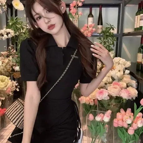 抽绳polo包臀连衣裙女夏季黑色裙子御姐风后妈裙紧身收腰小黑裙新图片