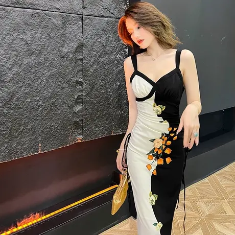性感拼接抽绳褶皱设计感小众连衣裙2023新款气质修身包臀吊带裙女图片