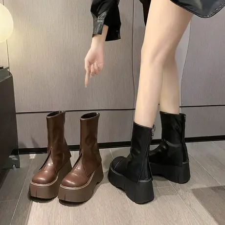 靴子女2023新款爆款秋季网红小个子洋气厚底增高瘦瘦靴马丁女靴潮图片