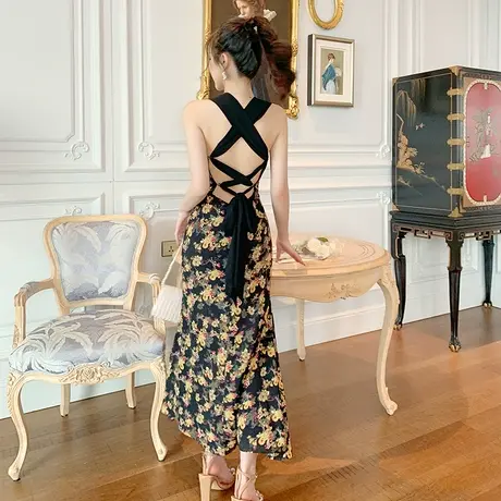 法式美背小礼服女日常穿搭复古气质吊带碎花长款连衣裙2023夏新款图片