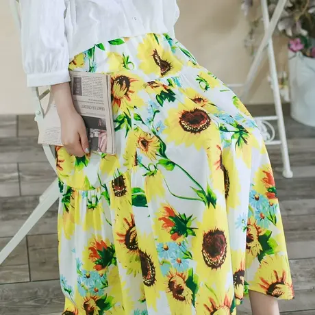 云子胖妹妹夏季2023新款复古加宽松紧腰不勒肚子向日葵半身裙图片
