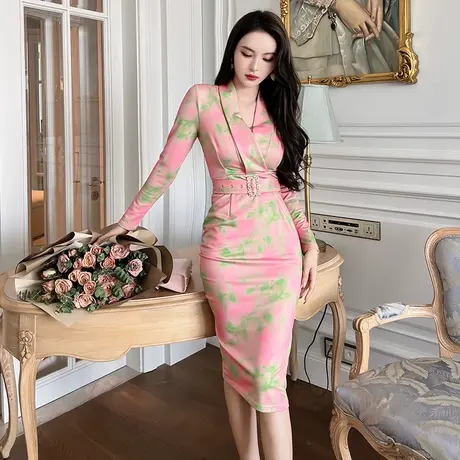 过膝中长款长袖V领连衣裙女秋季名媛气质显身材显瘦修身包臀裙子图片
