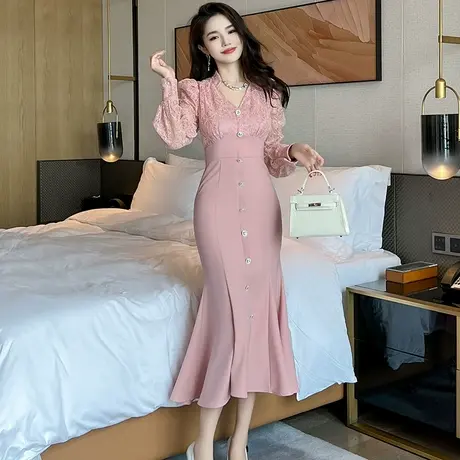 绝美粉色泡泡袖蕾丝连衣裙女秋冬高级感优雅气质包臀修身鱼尾裙子图片