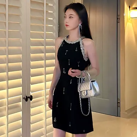 法式赫本风重工流苏无袖连衣裙夏款小个子辣妹炸街欧洲站小黑裙女图片