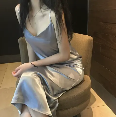 睡裙女夏冰丝可外穿性感情趣睡衣长款真丝绸缎吊带长裙夏天打底裙图片