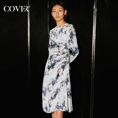 COVER秋季褶皱水墨收腰抽褶连衣裙图片