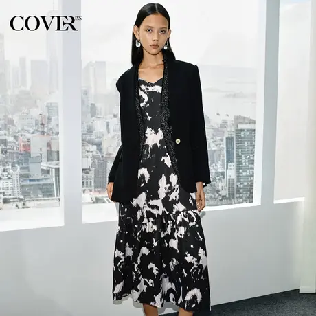 COVER秋季印花缎面吊带连衣裙图片