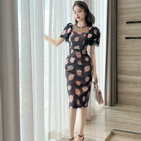 淑女减龄温柔风碎花连衣裙2023新款收腰显瘦泡泡袖质感气质包臀裙图片