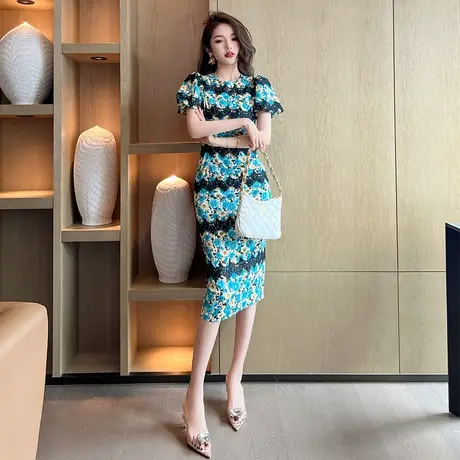 温柔风碎花泡泡袖直筒包臀裙子质感高级感蕾丝拼接修身连衣裙夏季图片