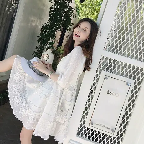 纯白色裙女2022夏季新款超仙甜美初恋气质显瘦收腰蕾丝连衣裙韩版图片