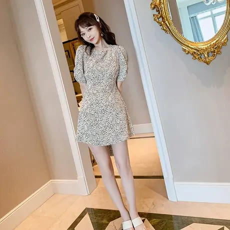 小个子雪纺豹纹连衣裙女夏季薄款泡泡袖时尚减龄收腰显瘦a字短裙图片