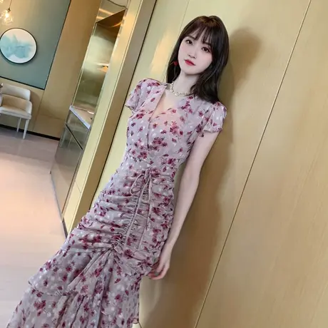V领荷叶边小雏菊连衣裙女小众设计感性感包臀气质改良版低领旗袍图片