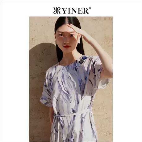 YINER音儿女装夏季国风钉珠装饰水墨印花真丝连衣裙图片