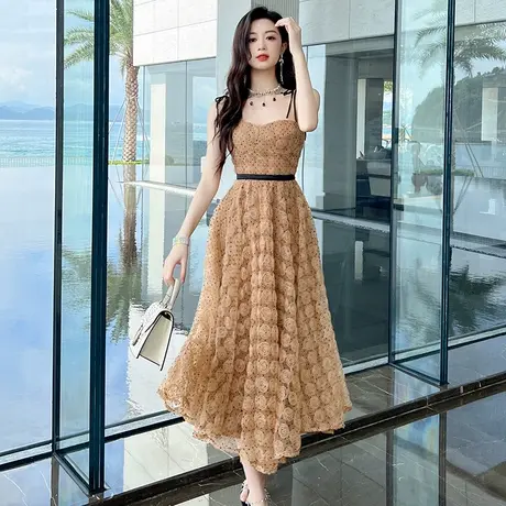 法式露背海边度假风连衣裙欧美高级感网纱修身气质吊带沙滩裙长款图片