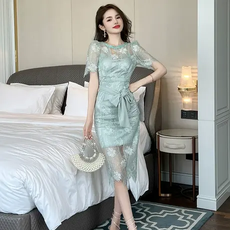 蝴蝶结系带小清新甜美连衣裙小众显瘦设计感包臀镂空蕾丝修身裙子图片