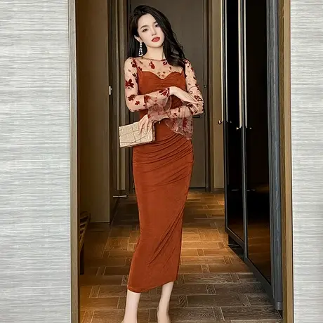 网纱镂空喇叭袖优雅针织连衣裙春季小众设计感修身显瘦包臀长裙子图片