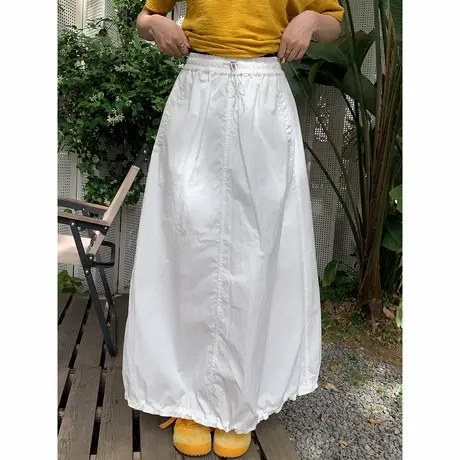 尔给半身裙轻盈花苞半身裙女百搭松紧腰显瘦纯色中长裙图片