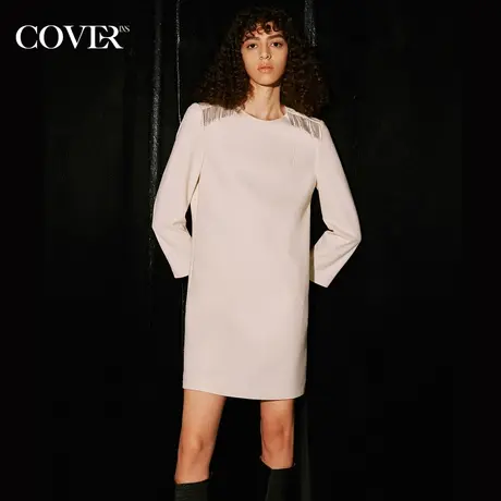COVER冬季肩部珠链装饰长袖连衣裙图片