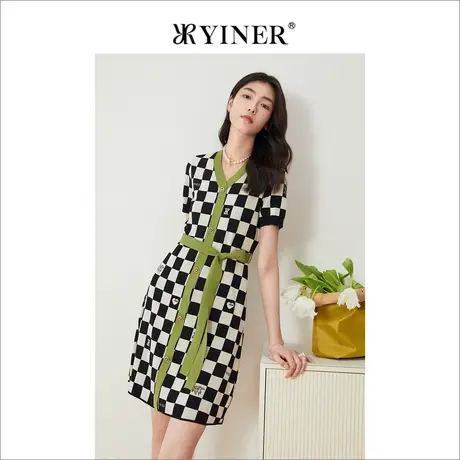 YINER音儿女装2022夏季新款撞色棋盘格针织连衣裙图片