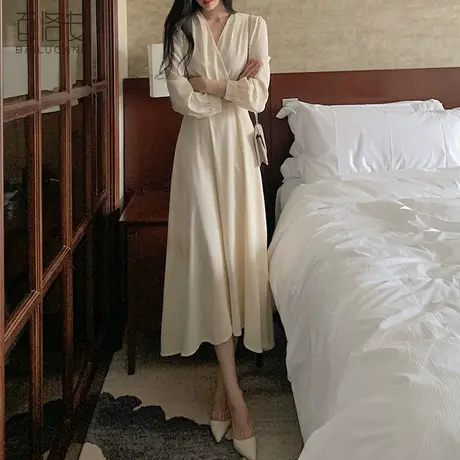 百洛安气质高腰a字大摆裙女秋季新款法式V领长袖连衣裙过膝长裙子图片