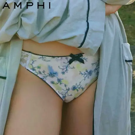 amphi华歌尔旗下 日系少女吸汗舒适蕾丝三角内裤 AP3461图片